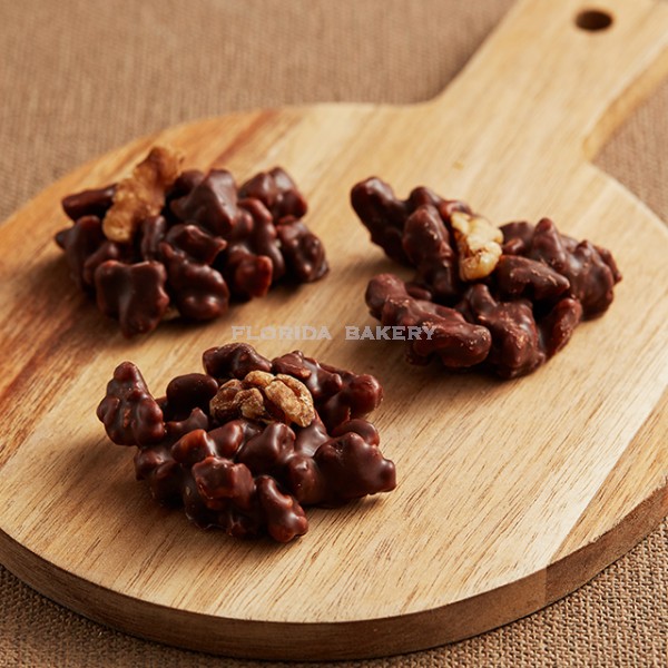 Walnut Clusters